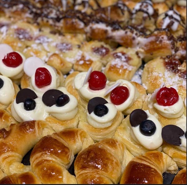 Facturas y croissants de La Nueva